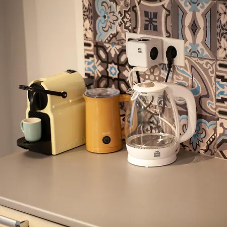 Cozy Small In A Heart Of Kunderi Street Apartment