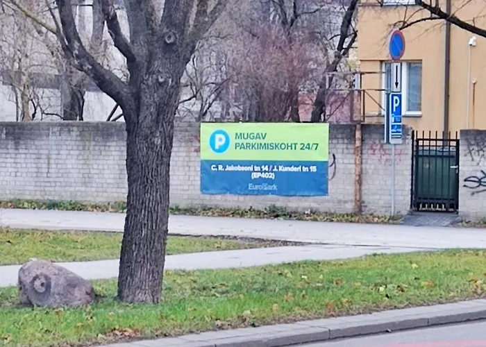 Cozy Small In A Heart Of Kunderi Street Διαμέρισμα